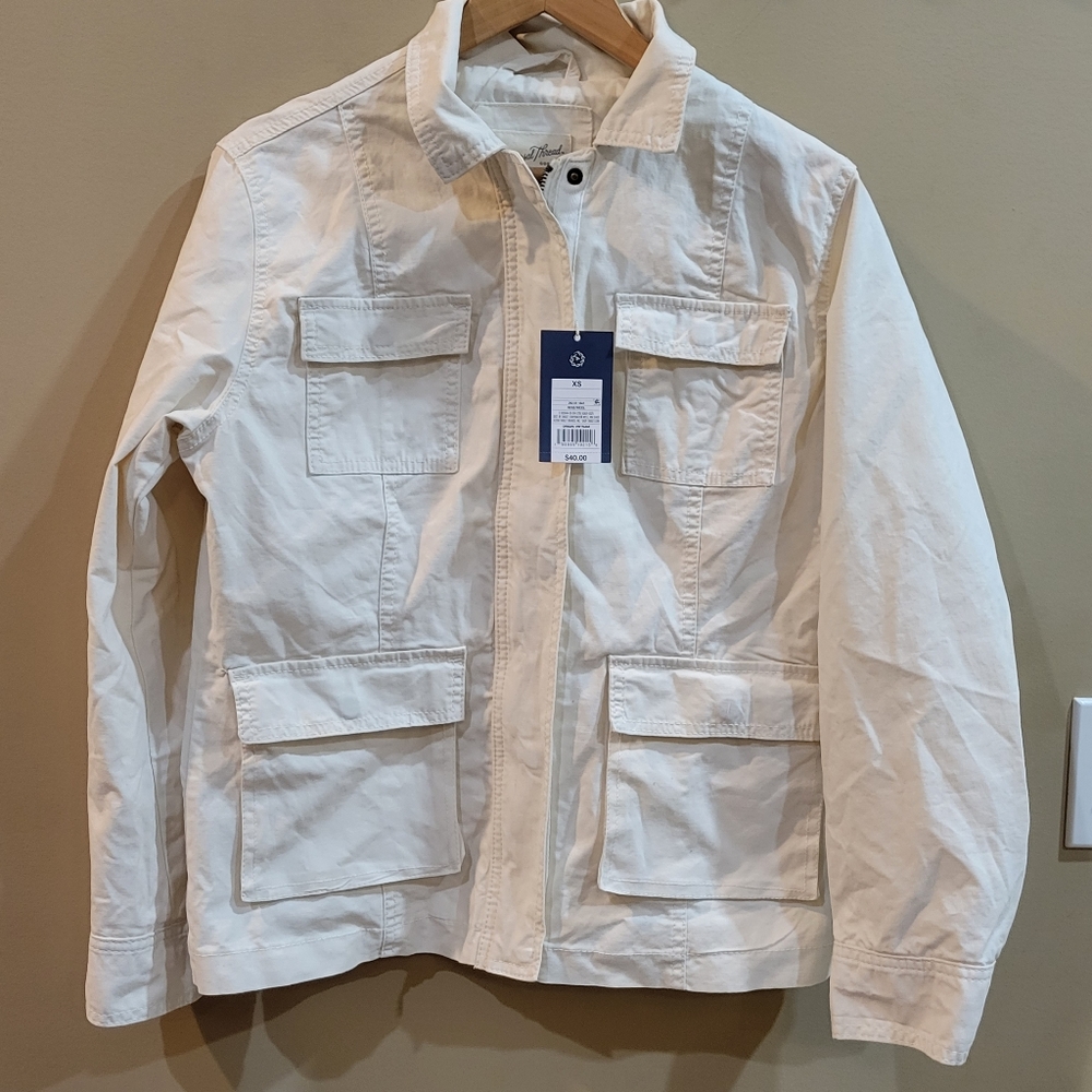 Universal Threads Beige Full Zip Utility Jacket Size XS. NEWSku-3115-1